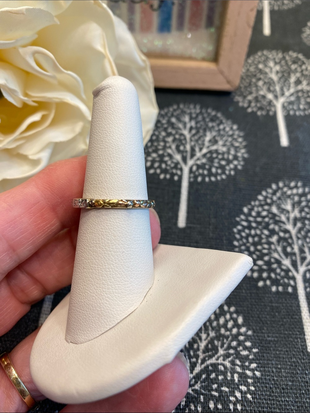 FINAL PRICE DROP‼️Floral Tri-Color Gold Ring - Picture 4 of 16